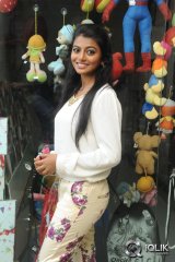 Rakshita at Green Signal Movie Press Meet